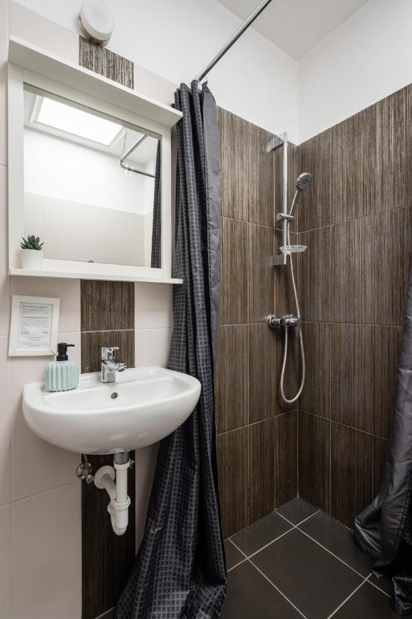 K20- Boutique Apartments, Best Location, By Bqa Budapest Luaran gambar