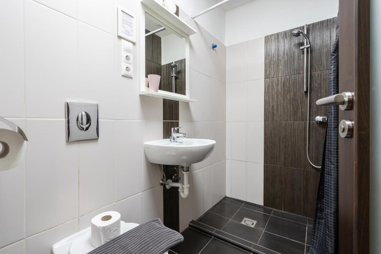 K20- Boutique Apartments, Best Location, By Bqa Budapest Luaran gambar